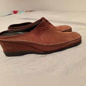 Via Spiga suede mule loafer 8